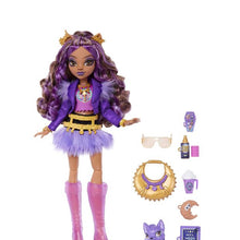 Monster High Clawdeen Wolf Fashion Doll in Furry Skirt and Accessories