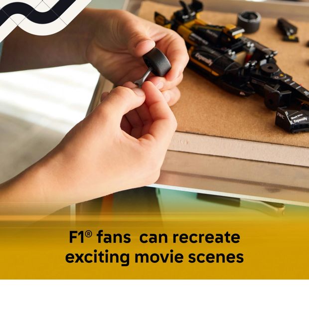 LEGO® Speed Champions APXGP Team Race Car from F1® The Movie 77252