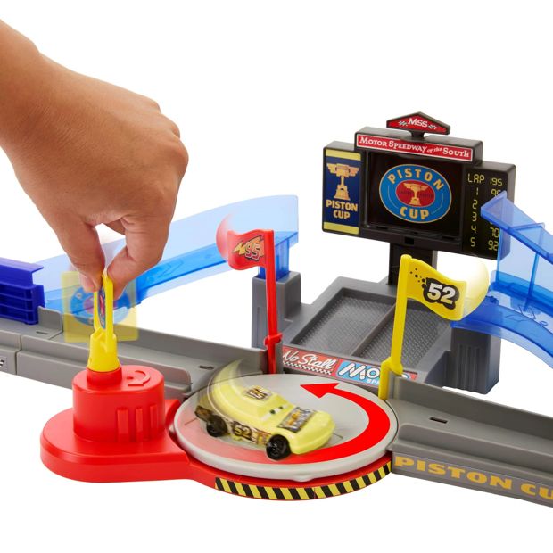 Disney and Pixar Cars Piston Cup Stunting Speedway Playset