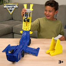 Monster Jam 1:64 Hauler Playset