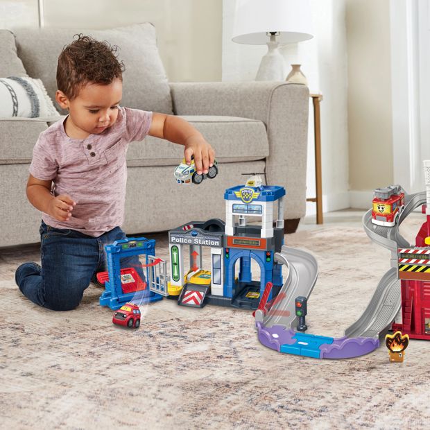 VTech Toot-Toot Drivers Police Station & Fire Station