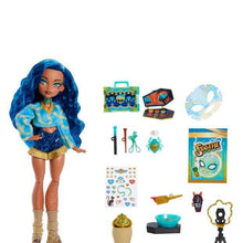 Monster High Self-Scare Secrets Cleo De Nile Fashion Doll With 13 Realistic Accessories