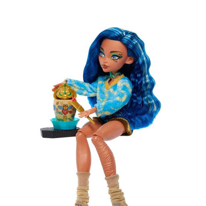 Monster High Self-Scare Secrets Cleo De Nile Fashion Doll With 13 Realistic Accessories