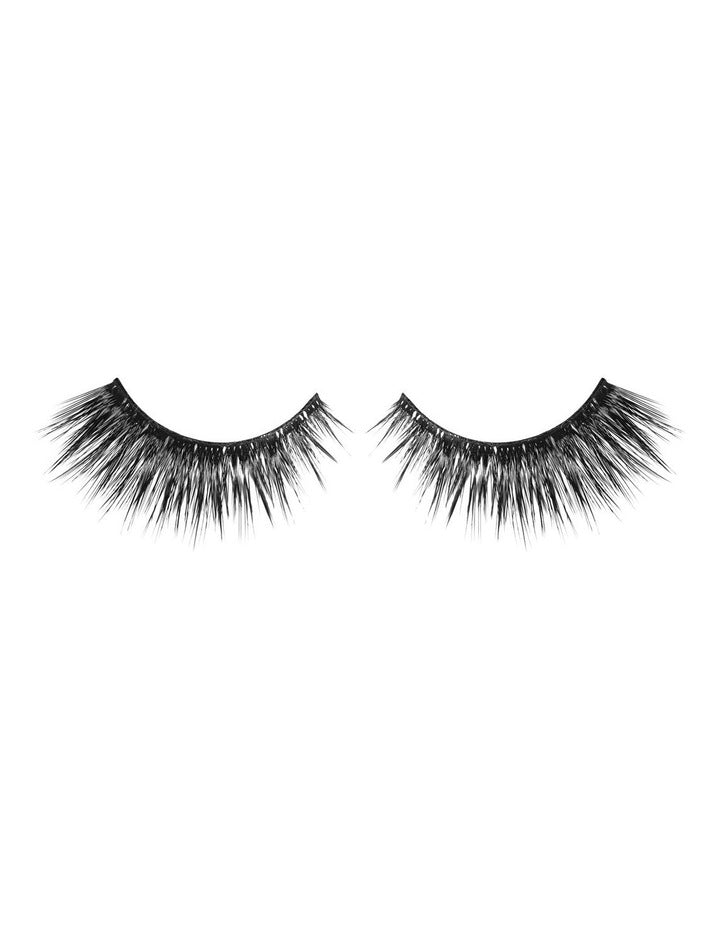 SOPHIA - Look Real Faux Dramatic Lashes