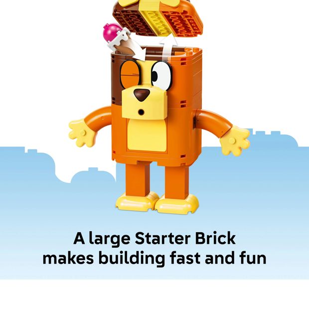 LEGO® Bluey Brick-Built Bluey Family 11217