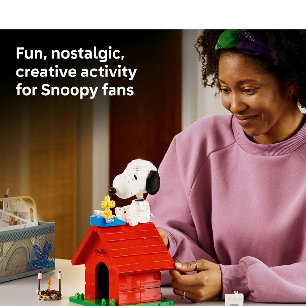 LEGO® Ideas Peanuts: Snoopy's Doghouse 21368