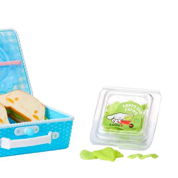MGA's Miniverse - Make It Mini SANRIO Hello Kitty Series 4 in PDQ