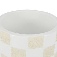 Check Ceramic Pot