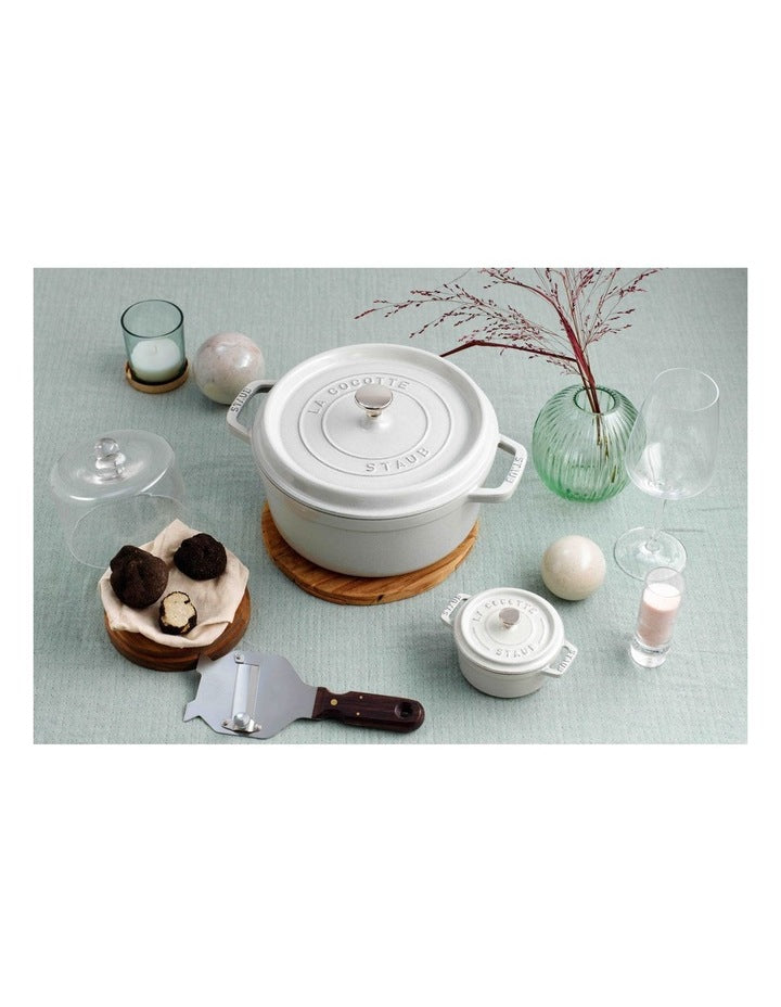 Round Cocotte 20cm/2.2L in White Truffle