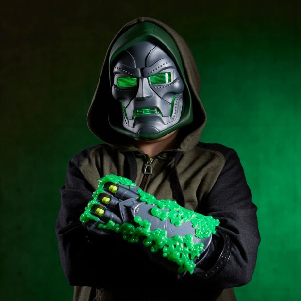 Marvel Doctor Doom Doomglow Blaster