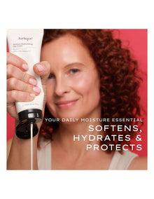 Moisture Replenishing Day Cream