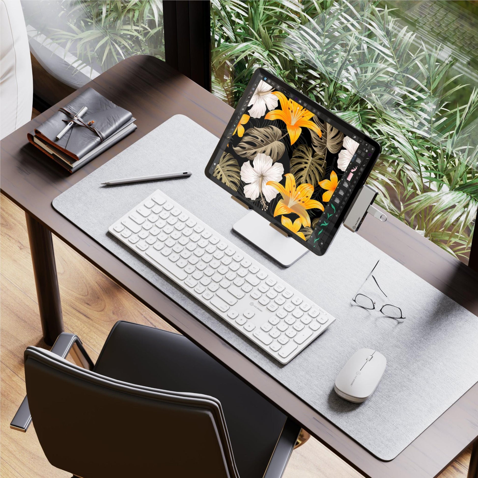Alogic  Echelon USB-C Rechargeable Bluetooth Full Size Keyboard