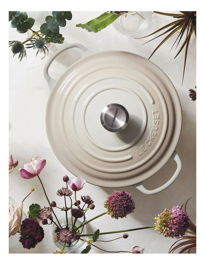 Signature Round Casserole 24cm Meringue