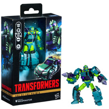 Transformers - Age of the Primes Deluxe Class Fugitive Waspinator Figure