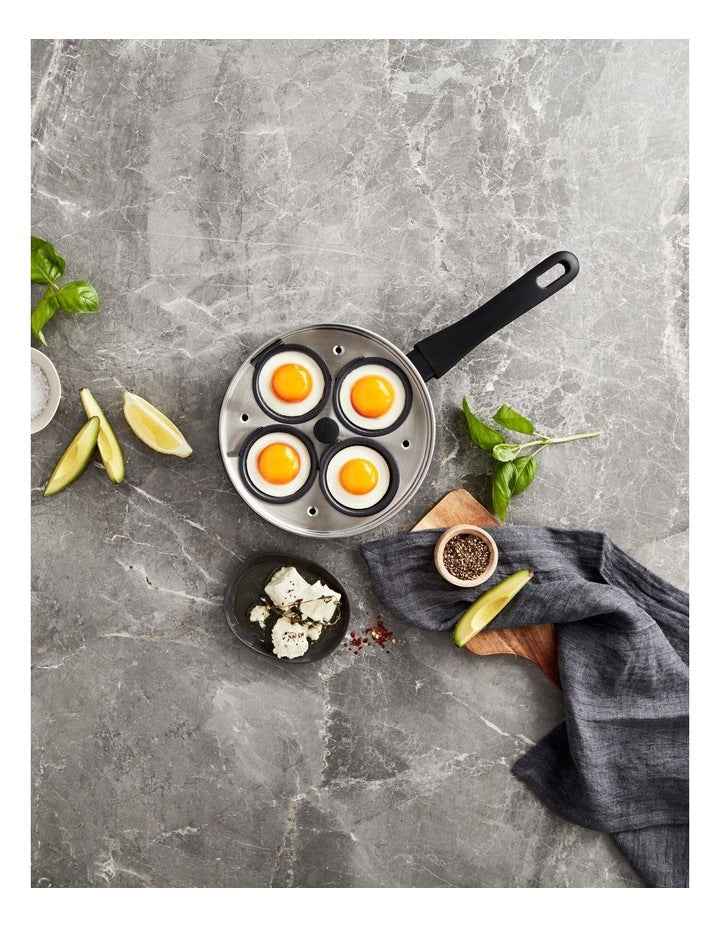 Classic Non-Stick 4 Cup Egg Poacher with Lid in Black