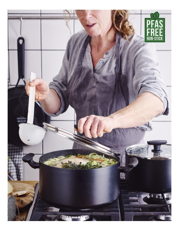 Smartshape 24cm/5.14L Covered Casserole PFAS-free ceramic non-stick