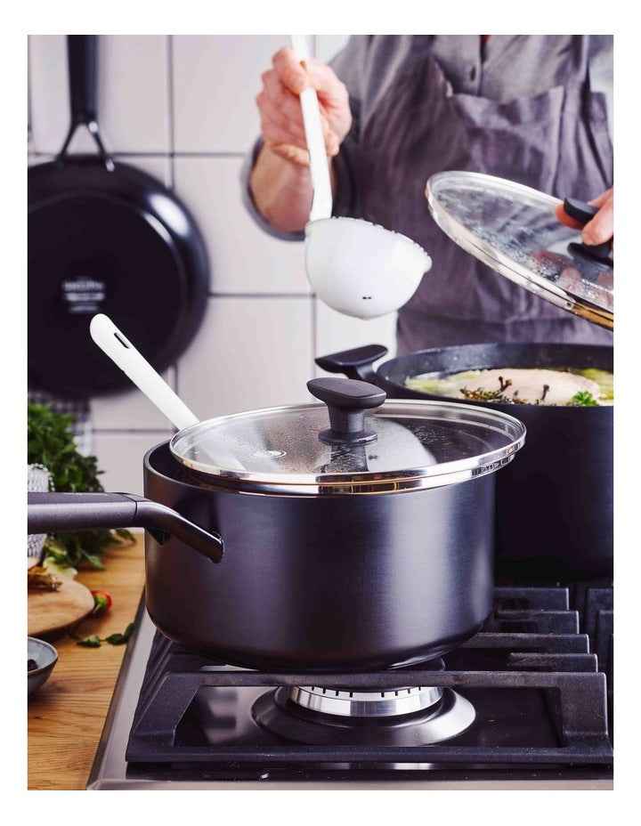 Smartshape Covered Saucepan 20cm  Black PFAS-free