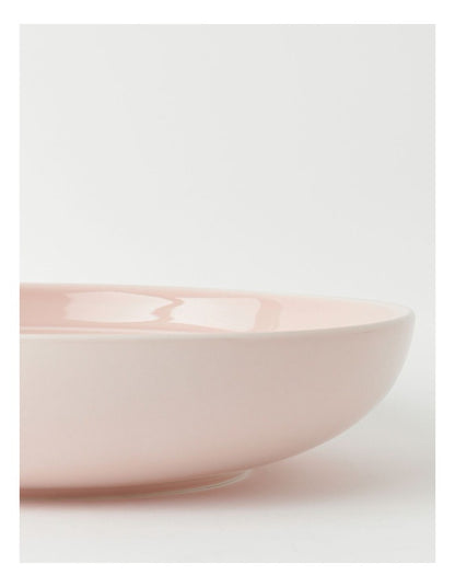 Avenue Shallow Serving Bowl in Pink