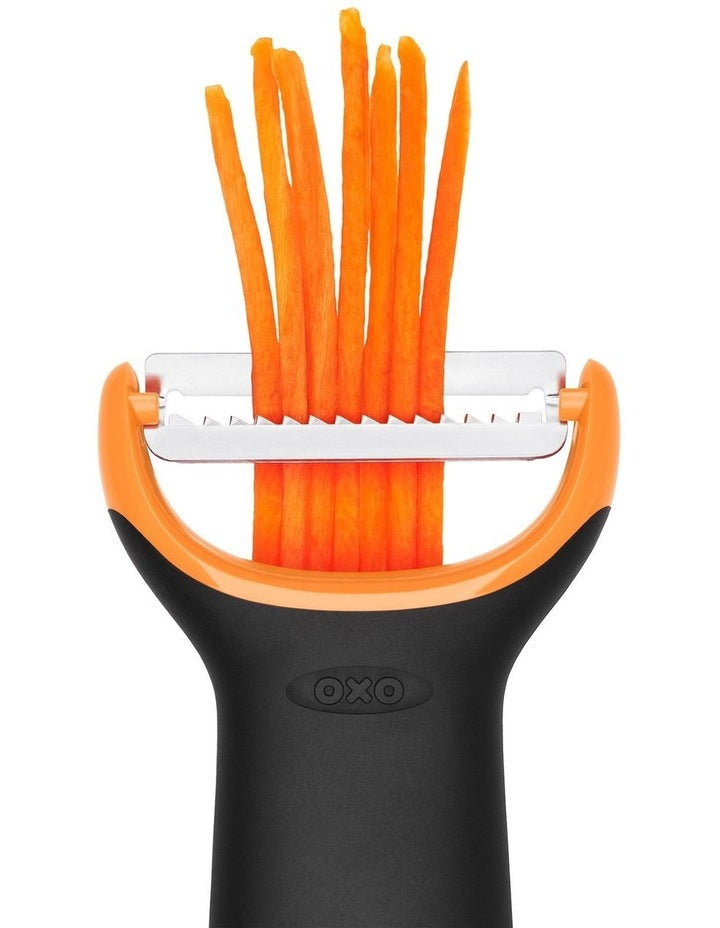 Julienne Prep Peeler in Black