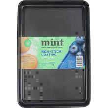 MINT Non-Stick Coating Baking Tray 37.5cm Each