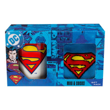 Superman - Logo Mug & Sock Pack