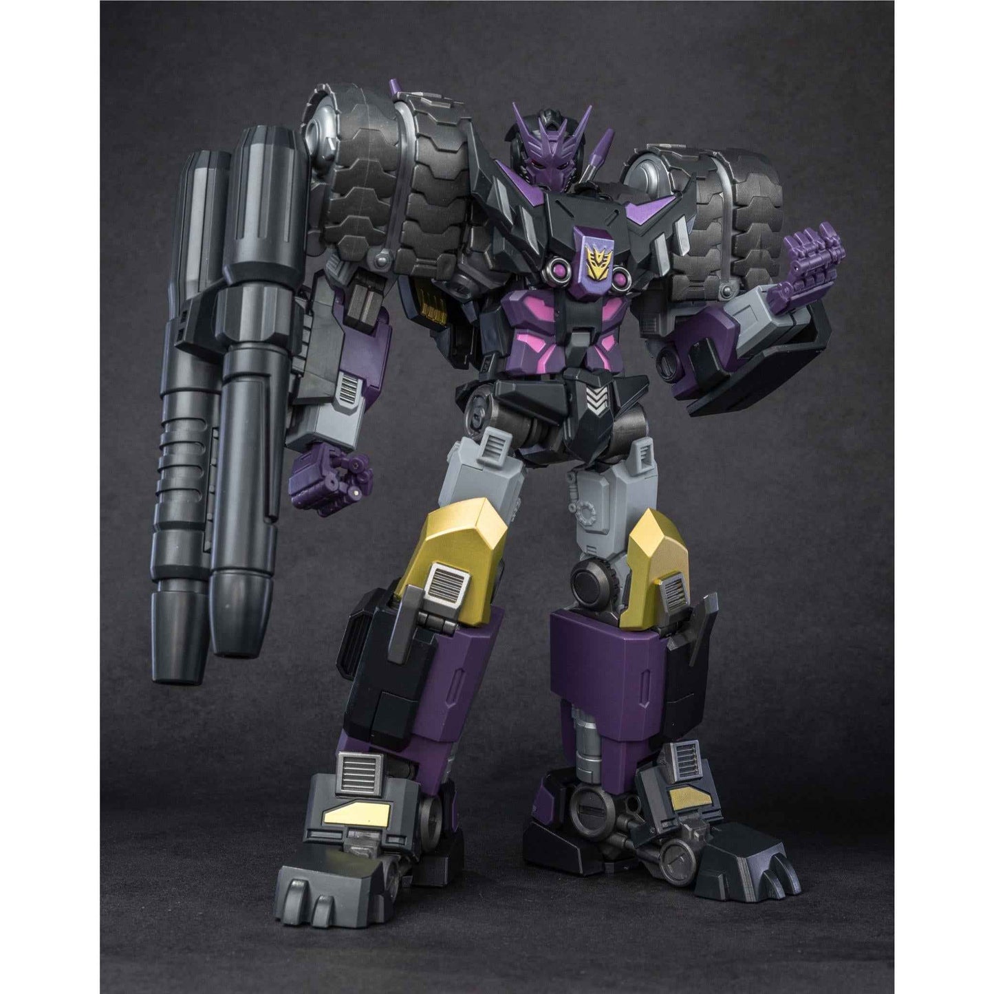 Transformers: IDW - 21cm Tarn Model Kit - AMK Series