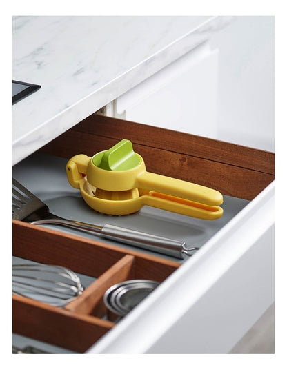 Juice Max Dual Action Citrus Press in Yellow