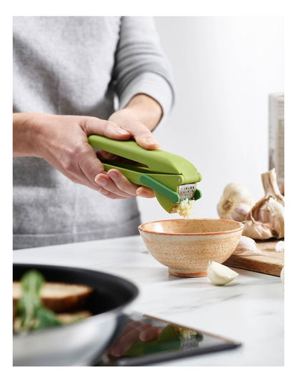 Clean Force Garlic Press in Green