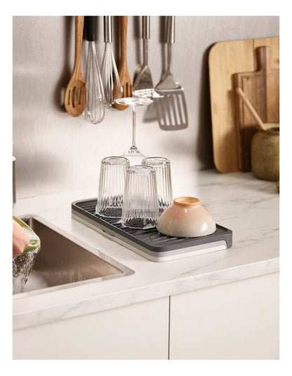 Tier Expandable Draining Mat in Grey