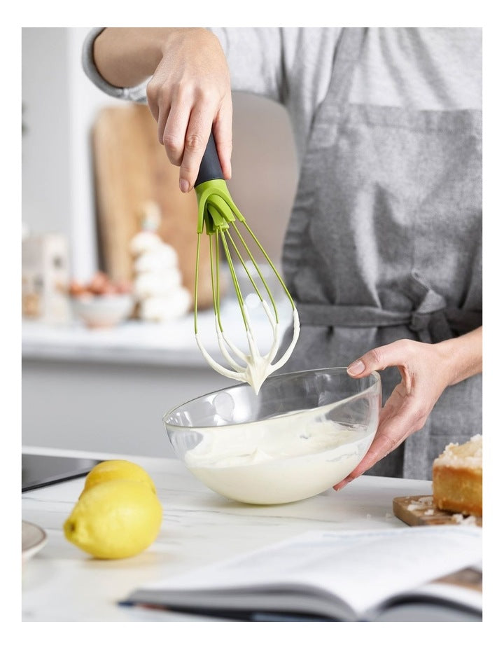 Twist Whisk in Grey/Green