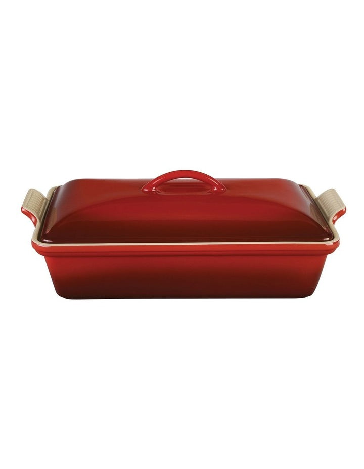 Heritage 33cm Covered Deep Dish Cerise