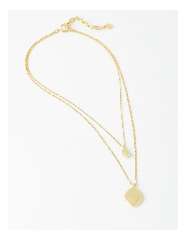 Delicate Layered Necklace in Gold