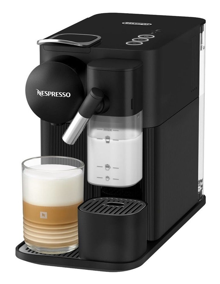 Lattissima One Capsule Coffee Machine in Black EN510B