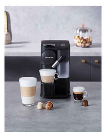 Lattissima One Coffee Machine in Black EN510B