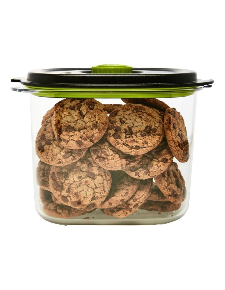 Preserve & Marinate 8 Cup Container VS0662 in Black/Green