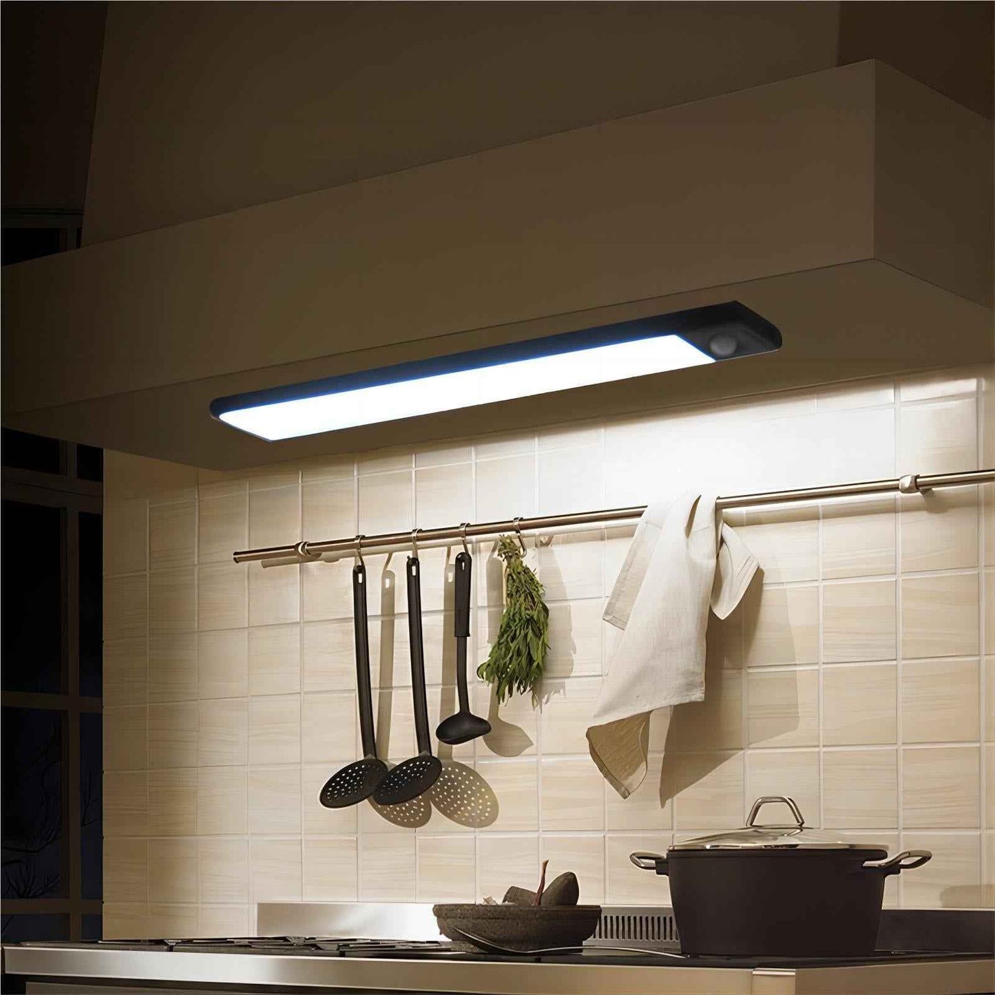 Evol Sensor LED Cabinet Light 324MM