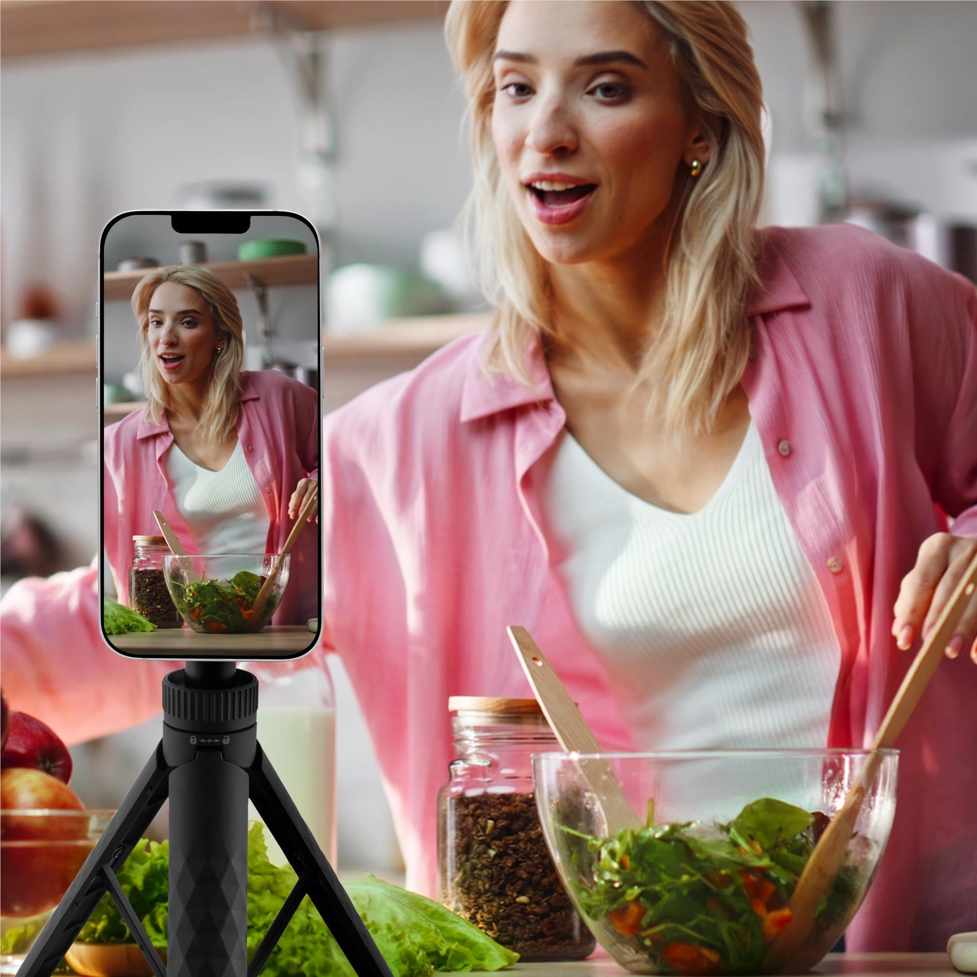 Influencer Extendable Desktop MagSafe Tripod