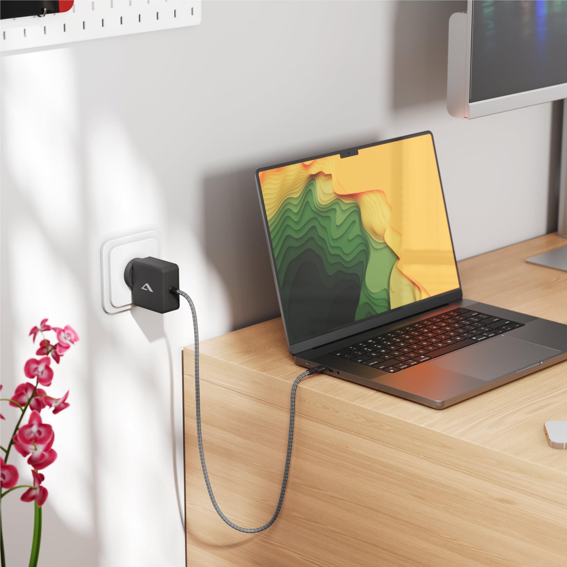 ALOGIC Rapid Power 65W Wall GaN Charger