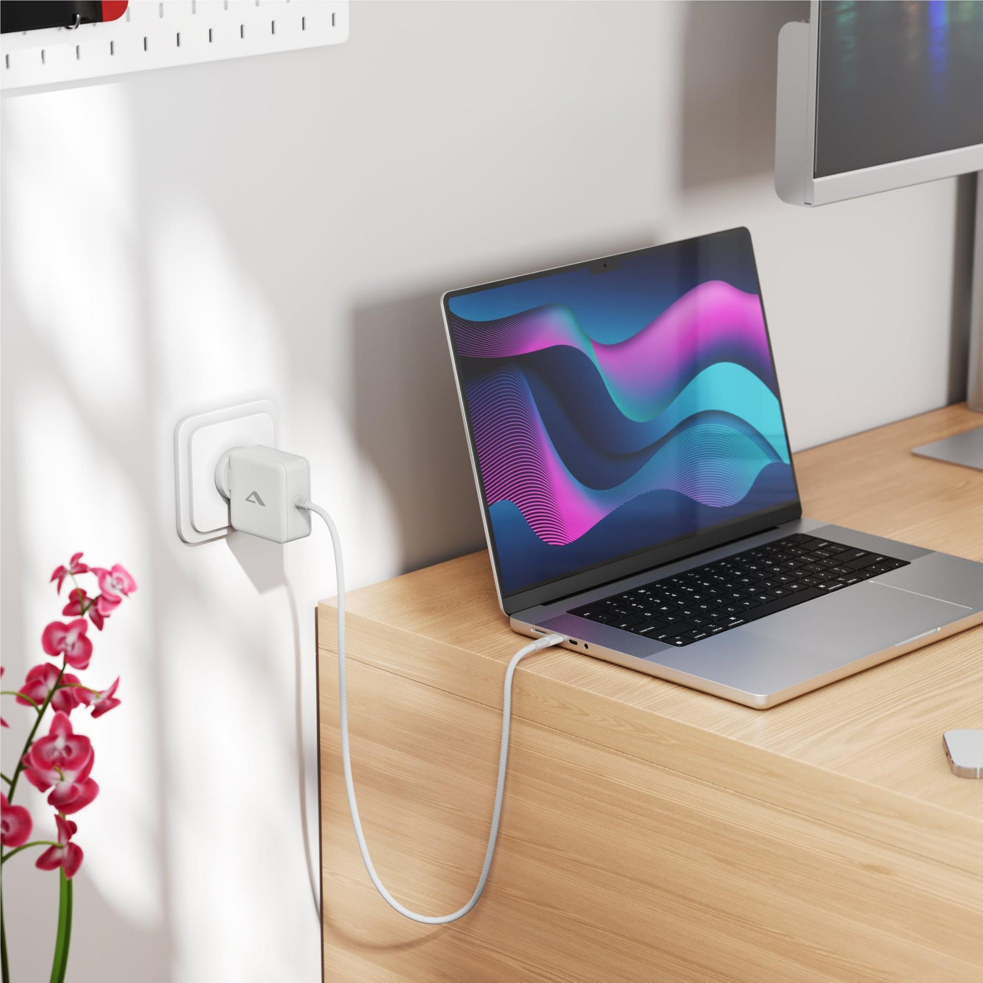 ALOGIC Rapid Power 65W Wall GaN Charger