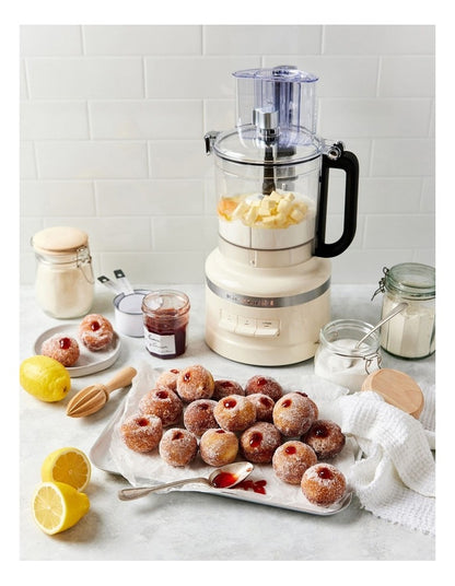 13 Cup Food Processor in Almond Cream 5KFP1319AAC