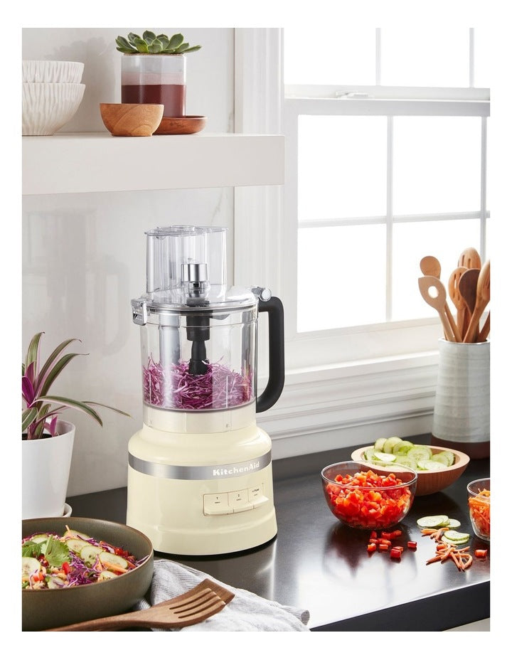 13 Cup Food Processor in Almond Cream 5KFP1319AAC