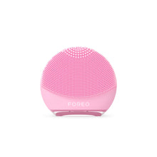Foreo Luna 4 Play Facial Cleansing Device (Pink)