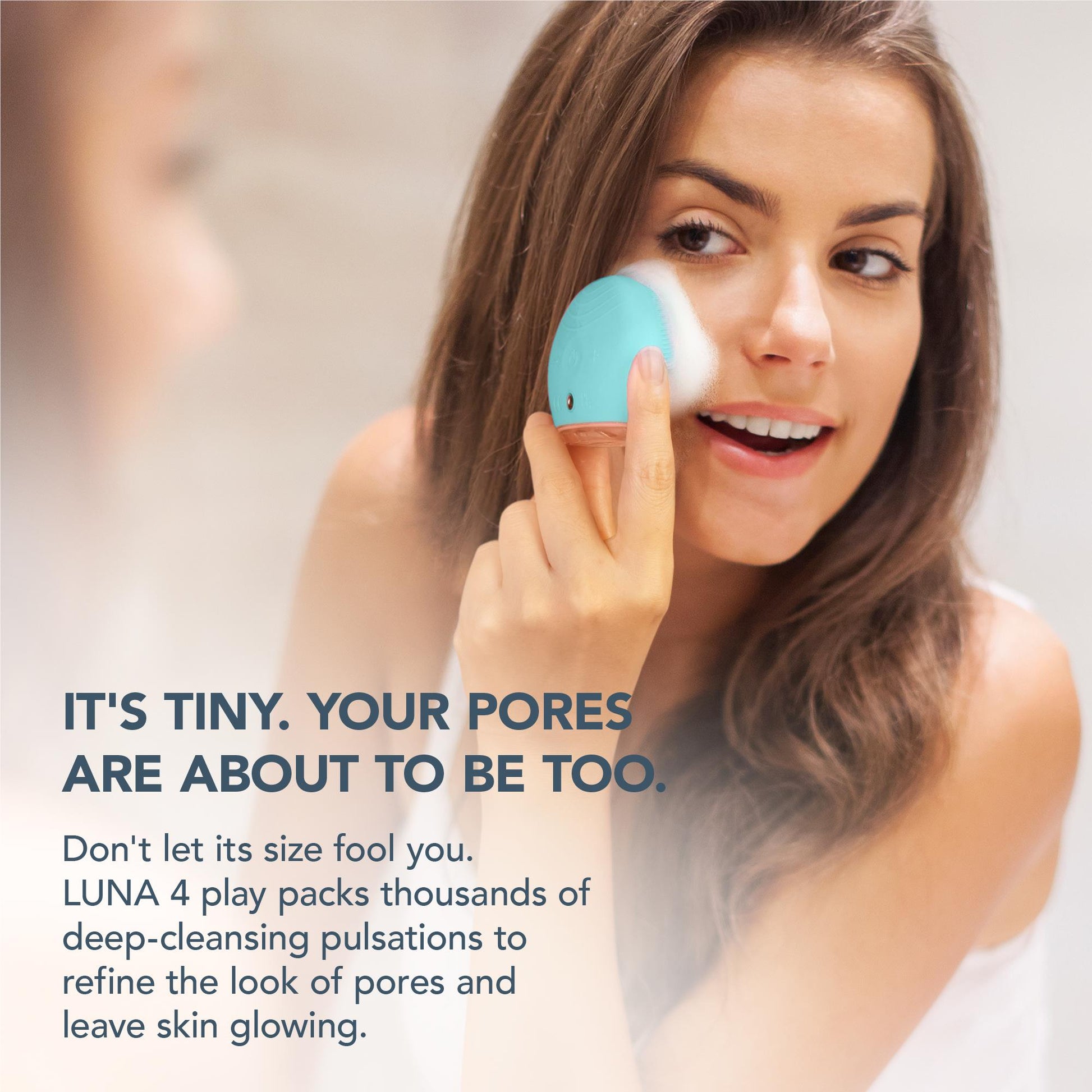 Foreo Luna 4 Play Facial Cleansing Device (Mint)