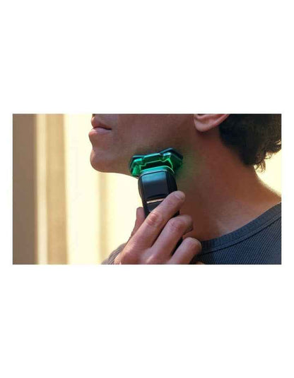 Series 9000 SkinIQ Intelligent Shaver Chrome Silver S9985/50