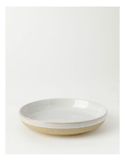 Esperance Wiped Edge Shallow Bowl Small in White/Sand