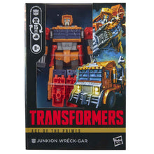 Transformers - Age of the Primes Voyager Class Junkion Wreck-Gar Figure