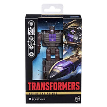 Transformers - Age of the Primes Deluxe Class (Combaticon) Blast Off Figure