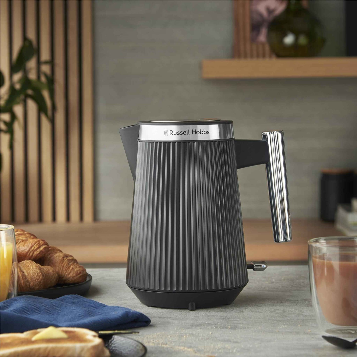 Russell Hobbs Bronte 1.7L Kettle (Black)
