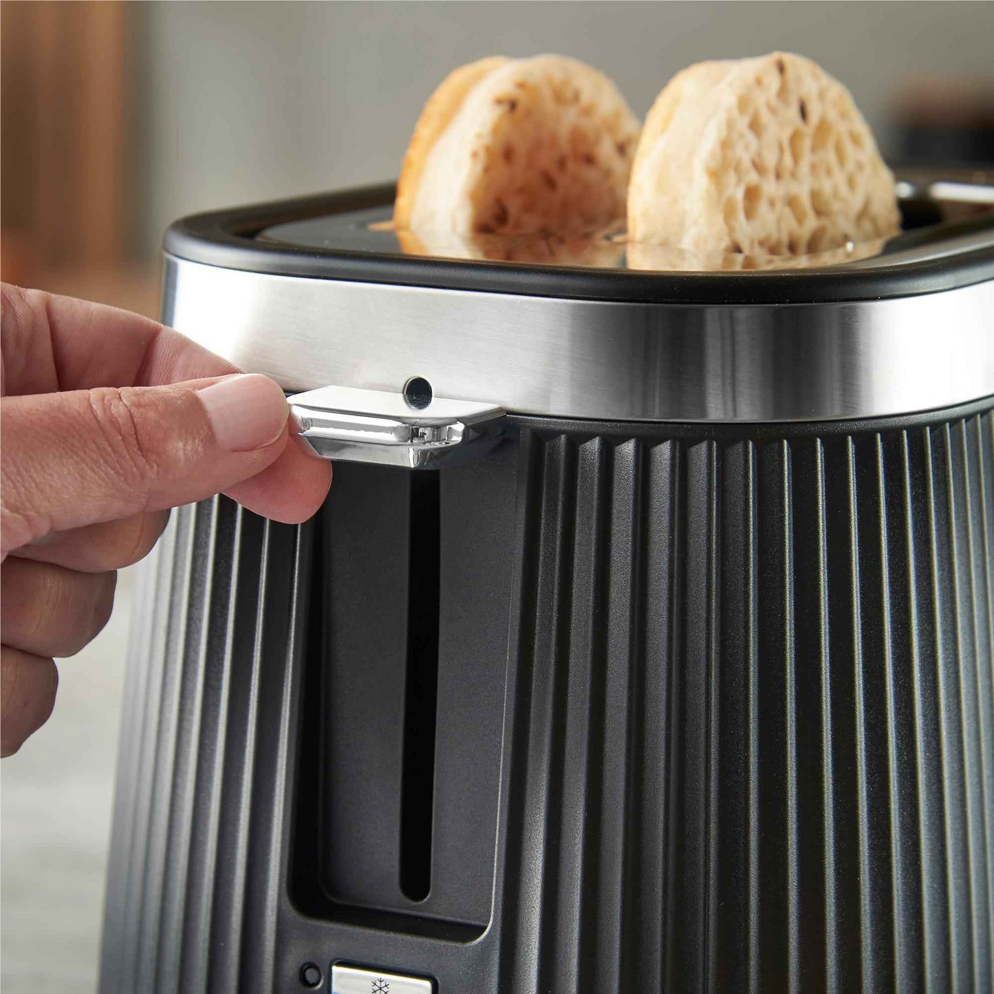 Russell Hobbs Bronte 2 Slice Toaster (Black)