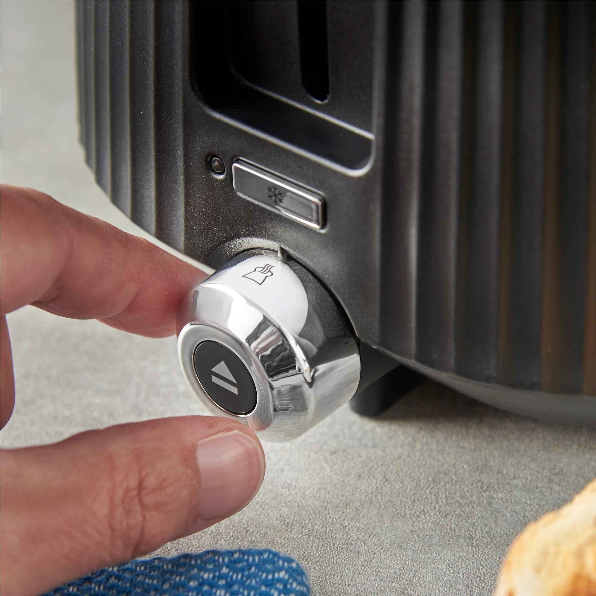 Russell Hobbs Bronte 2 Slice Toaster (Black)